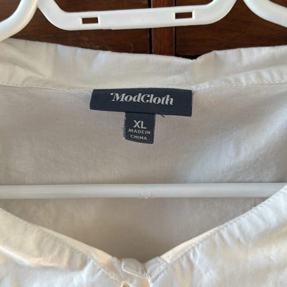 ModCloth Sleeveless White Blouse Open Portrait Collar Plus Size Extra Large - Picture 4 of 8